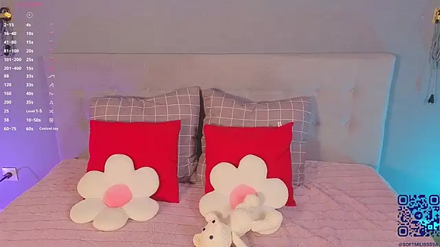soft babe online show from June 3, 9:20 pm