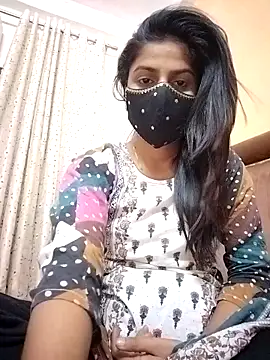 fuungirl38 online show from April 20, 6:11 pm