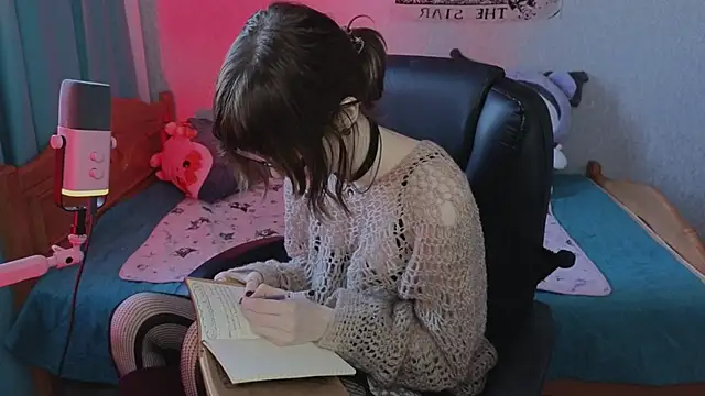 lissaros online show from April 23, 5:15 am