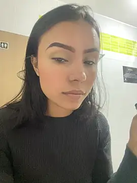 julieta fn online show from April 23, 2:41 pm