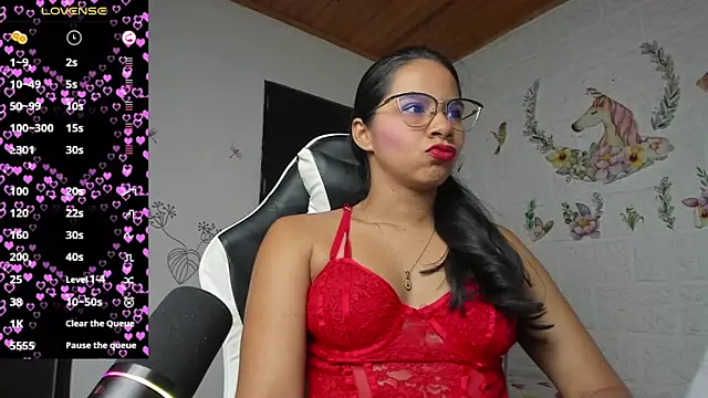 alisson hoffman05 online show from July 23, 11:24 pm