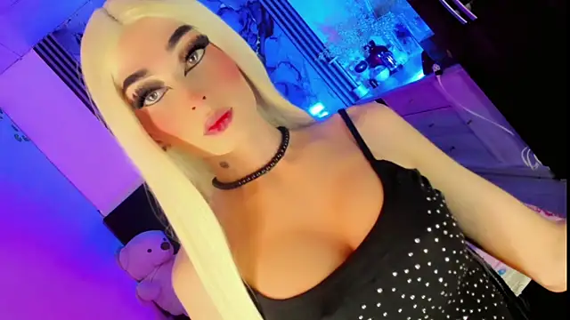 Snapshot of Irina_milkmaid chatting on September 21, 9:24 pm Irina milkmaid online show from September 21, 9:24 pm