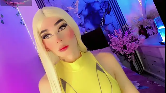 Snapshot of Irina_milkmaid chatting on October 8, 7:40 pm Irina milkmaid online show from October 8, 7:40 pm