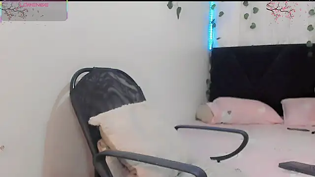 Irina milkmaid online show from April 27, 7:22 pm