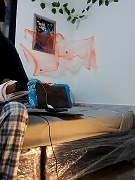 jeans and emma online show from October 16, 9:23 am