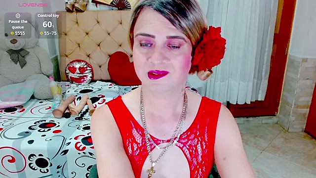 Snapshot of Dolldirtyxxx chatting on October 8, 5:01 am Dolldirtyxxx online show from October 8, 5:01 am