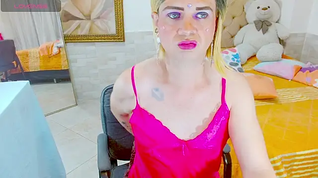 Dolldirtyxxx online show from April 26, 5:05 am