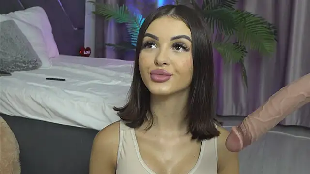 LilaRoses online show from October 2, 5:01 am