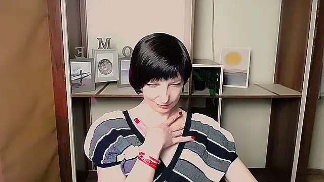  AngeliaFlow  online show from February 26, 10:25 am