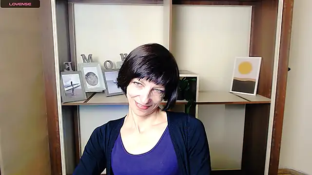 Snapshot of _AngeliaFlow_ chatting on October 9, 10:41 am AngeliaFlow online show from October 9, 10:41 am