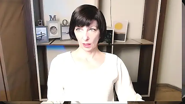  AngeliaFlow  online show from June 6, 6:52 am