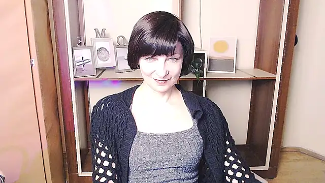  AngeliaFlow  online show from April 14, 7:52 am