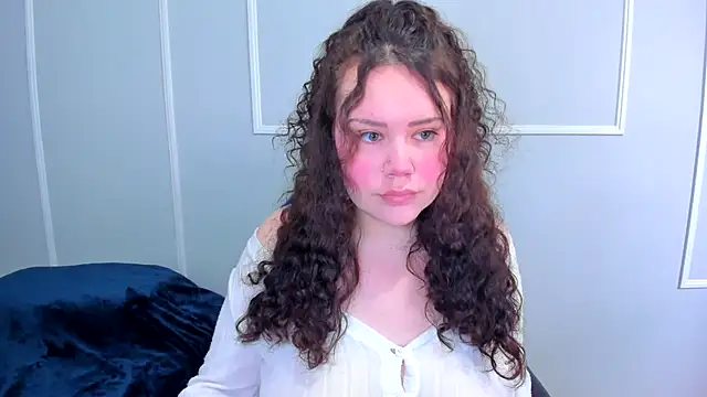  leana  online show from May 1, 4:43 pm