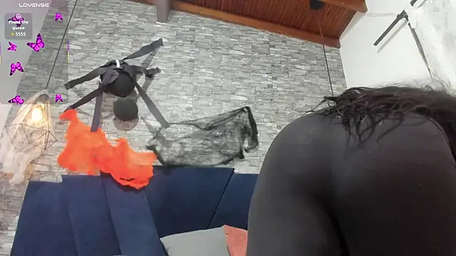 Sophia Brunett online show from October 24, 12:01 pm