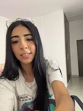 Mirandaa Rogers online show from July 24, 7:11 pm