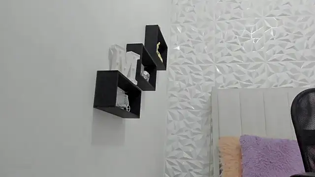 Snapshot of Mirandaa_Rogers chatting on September 27, 7:32 pm Mirandaa Rogers online show from September 27, 7:32 pm