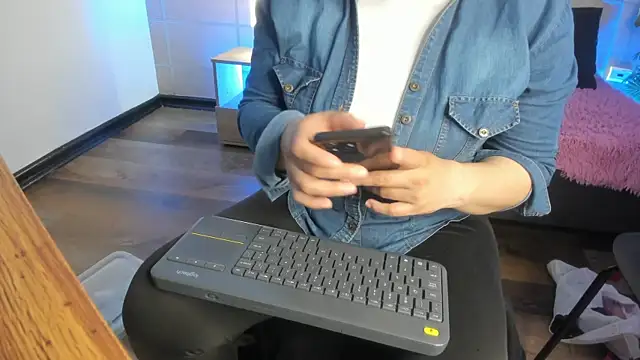  michonne  online show from April 9, 10:15 pm