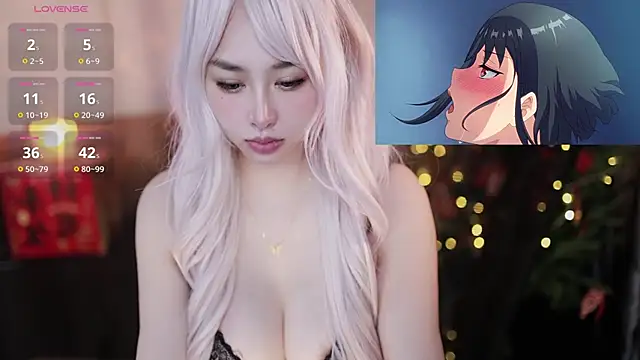 Moonccoi online show from March 24, 2:44 pm