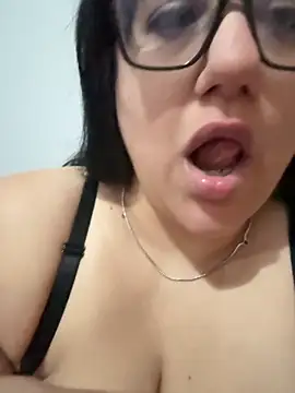 daianaspencer online show from March 30, 8:03 am