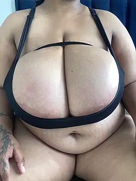NonoGotBoobies online show from June 8, 7:53 am