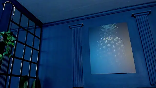 scarlet edwars online show from October 19, 12:18 pm