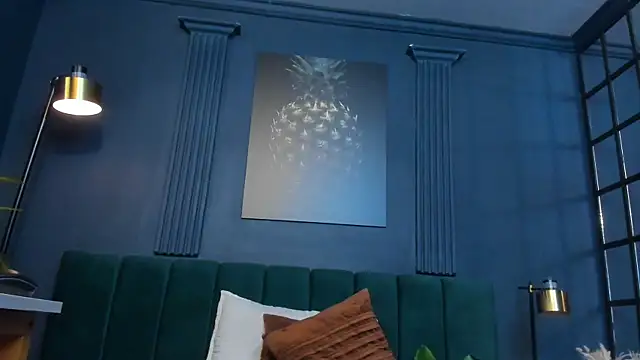 scarlet edwars online show from January 9, 7:18 pm