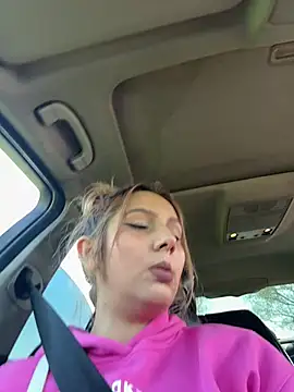 hotamanda01 online show from April 23, 12:51 pm