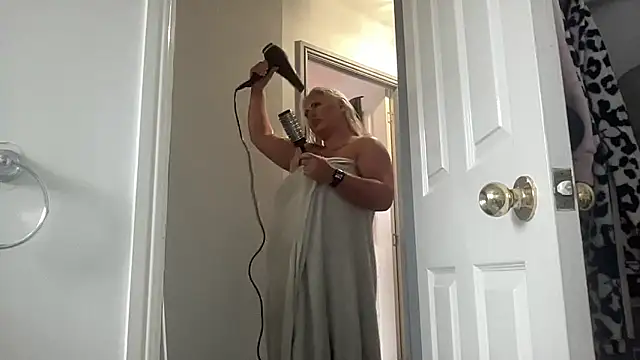 GemaJBusty online show from October 15, 11:35 am