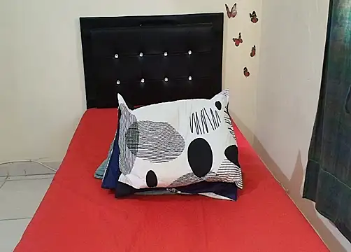 Snapshot of victoria_blackk1 chatting on October 17, 12:41 pm victoria blackk1 online show from October 17, 12:41 pm