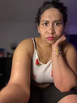 Carola-Ross online show from April 22, 5:32 pm