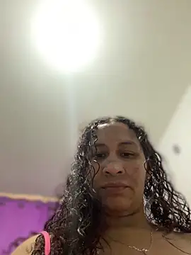 Snapshot of Carola-Ross chatting on October 18, 7:15 pm Carola-Ross online show from October 18, 7:15 pm