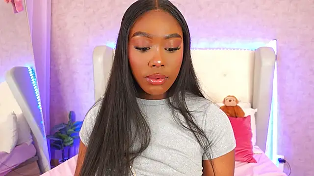 ThianaLopez online show from April 21, 8:49 pm