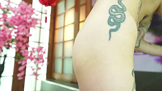 miss   angel online show from November 15, 6:42 pm