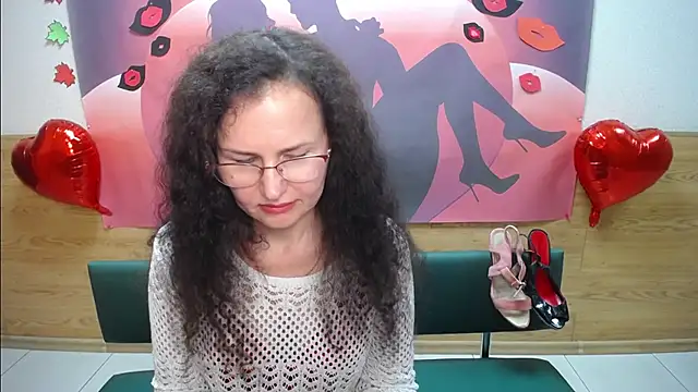 Miroslava Happi online show from October 13, 6:27 am