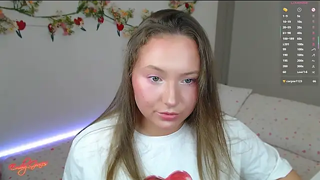 EmilyxxGraces online show from April 17, 10:34 pm