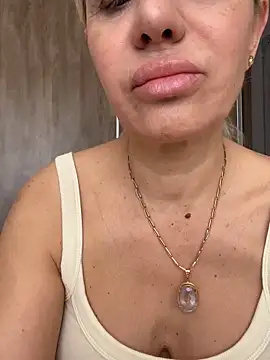 DeborahXPorn online show from April 24, 7:22 am