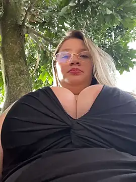 aurora coldd online show from April 25, 9:34 pm