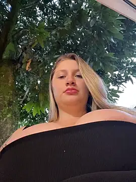 aurora coldd online show from April 28, 10:46 pm