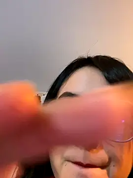 ValentinaOrtiz3 online show from December 2, 1:51 am