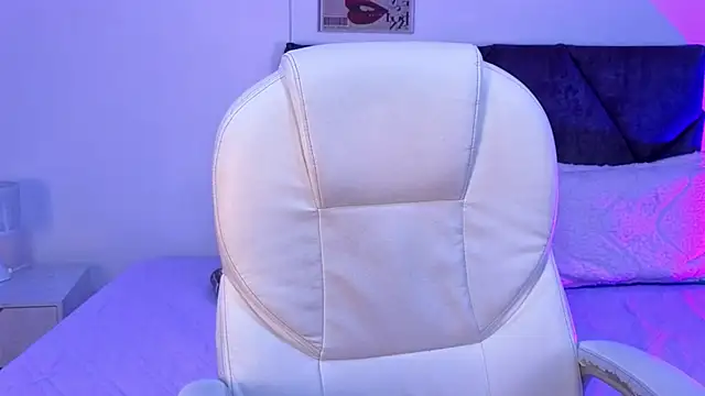 Snapshot of sara_sharma_ chatting on September 19, 4:06 pm sara sharma online show from September 19, 4:06 pm