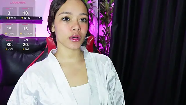 sara sharma  online show from December 19, 2:20 pm