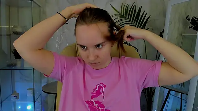 Lika 0ne online show from April 10, 12:00 pm