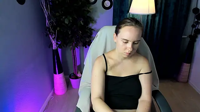 Lika 0ne online show from July 27, 12:13 pm