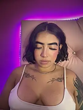 Scarlett-LS online show from December 2, 3:52 am