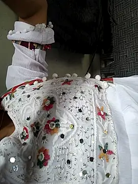 lovely----bhabhi online show from November 25, 7:32 am