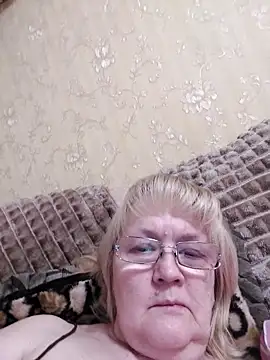 Violet5364 online show from March 4, 8:26 pm