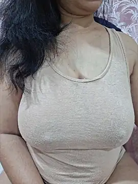 Jassi Does online show from April 26, 8:28 pm