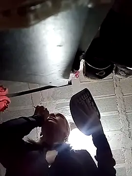 CandieGilson   online show from April 23, 11:06 am