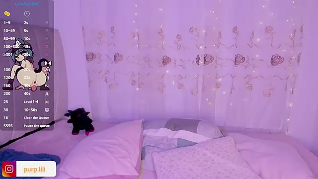 purplelilith3 online show from April 25, 2:25 am