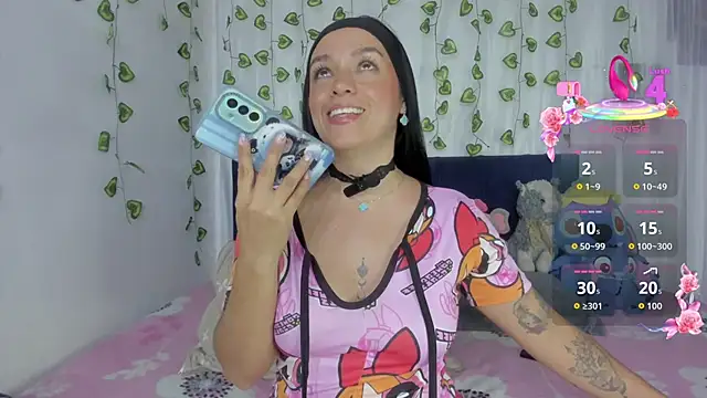 EmiliaRose  online show from June 7, 2:29 am